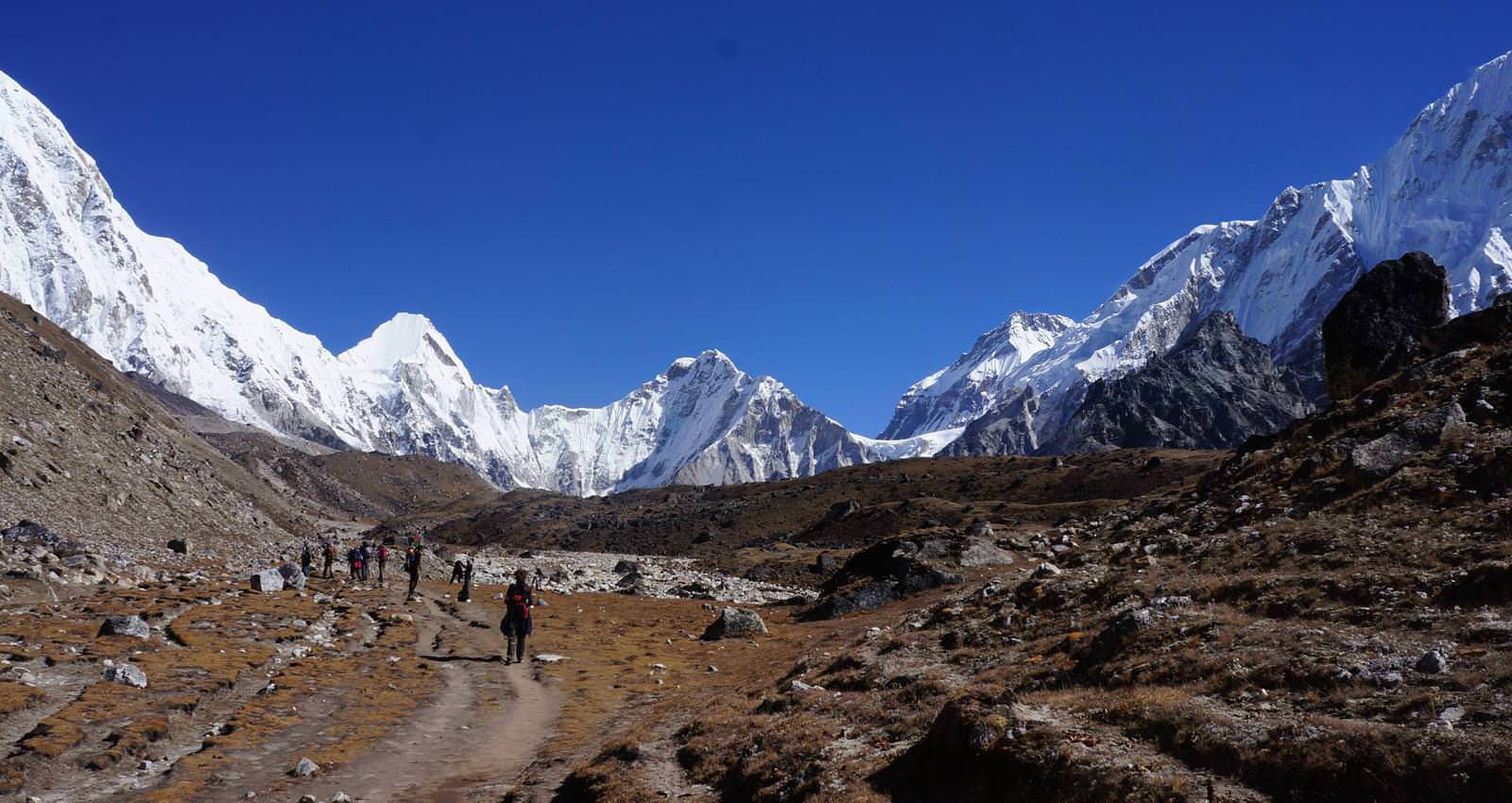 EVEREST REGION TREK
